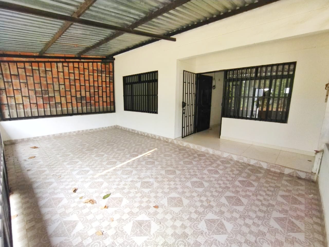 Casa en Arriendo · Meridiano 70